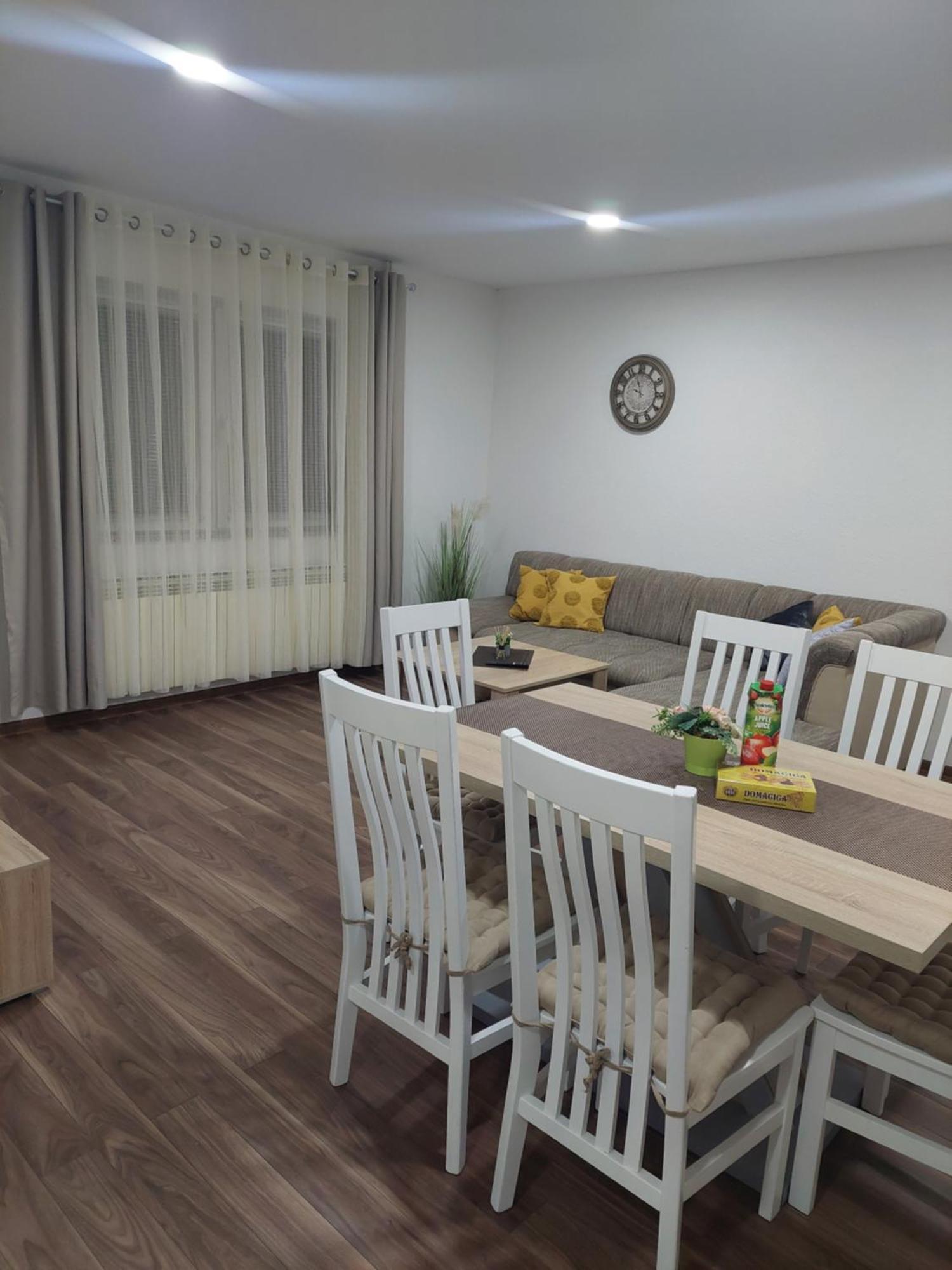 Apartman Danijela Otočac Eksteriør bilde