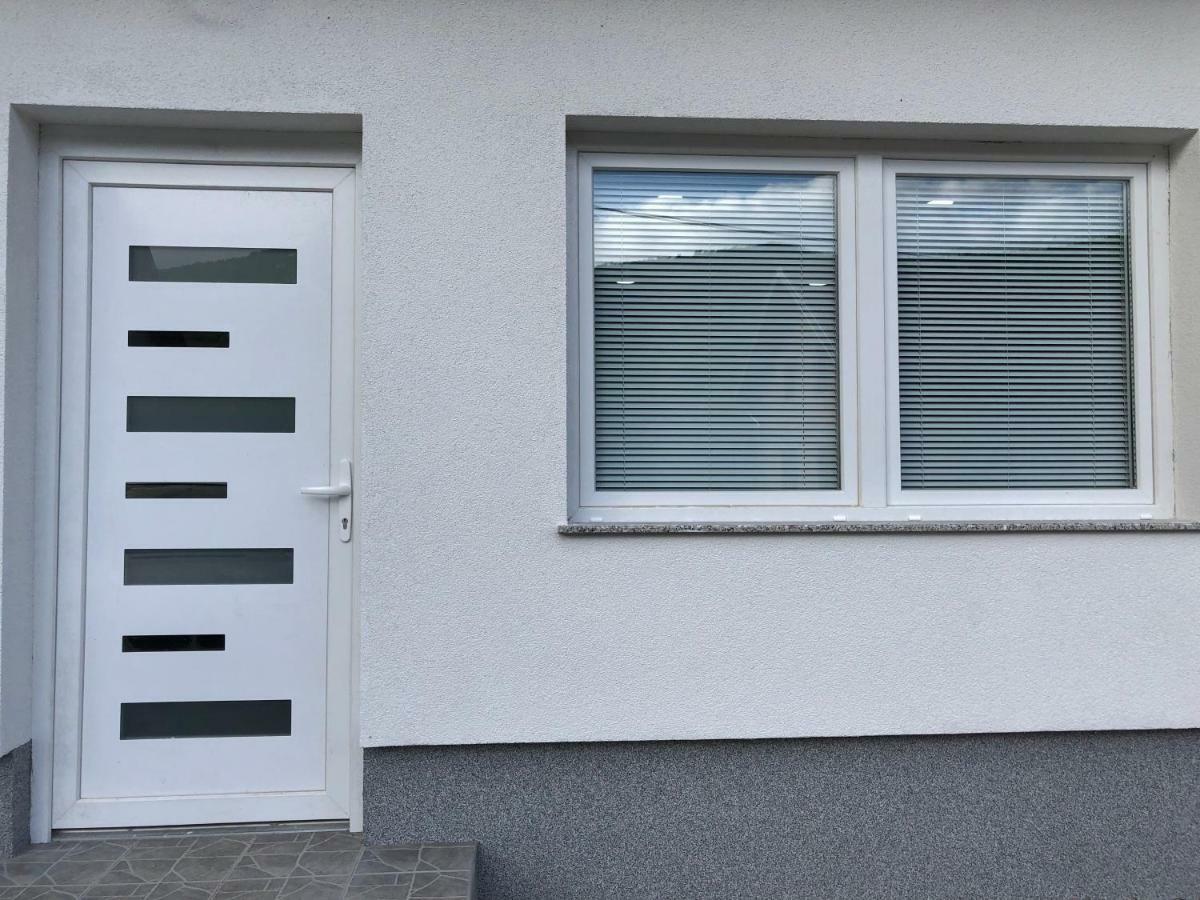 Apartman Danijela Otočac Eksteriør bilde